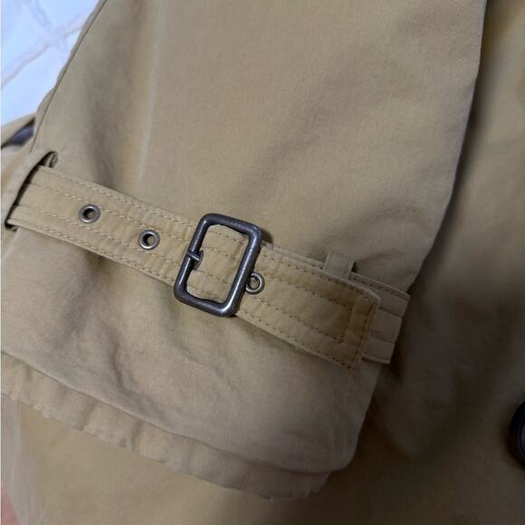 Giorgio Armani trench coat - Picture 14 of 16